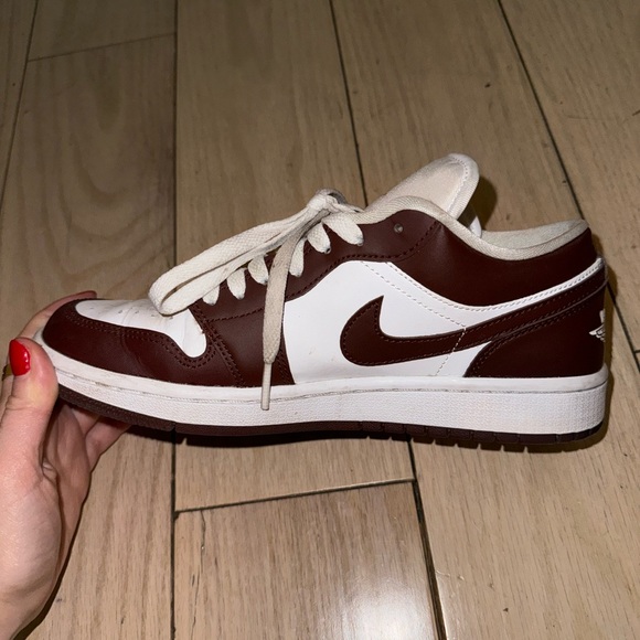 Wmns Air Jordan 1 Low 'Bronze Eclipse' - Picture 5 of 6